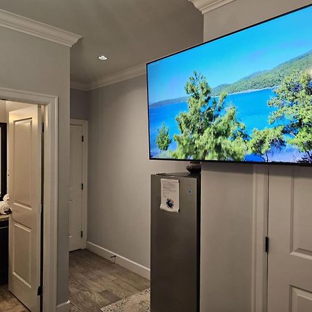 Oscar Inn & 2Bd Family Suite Or Private Room Абътсфорд Екстериор снимка