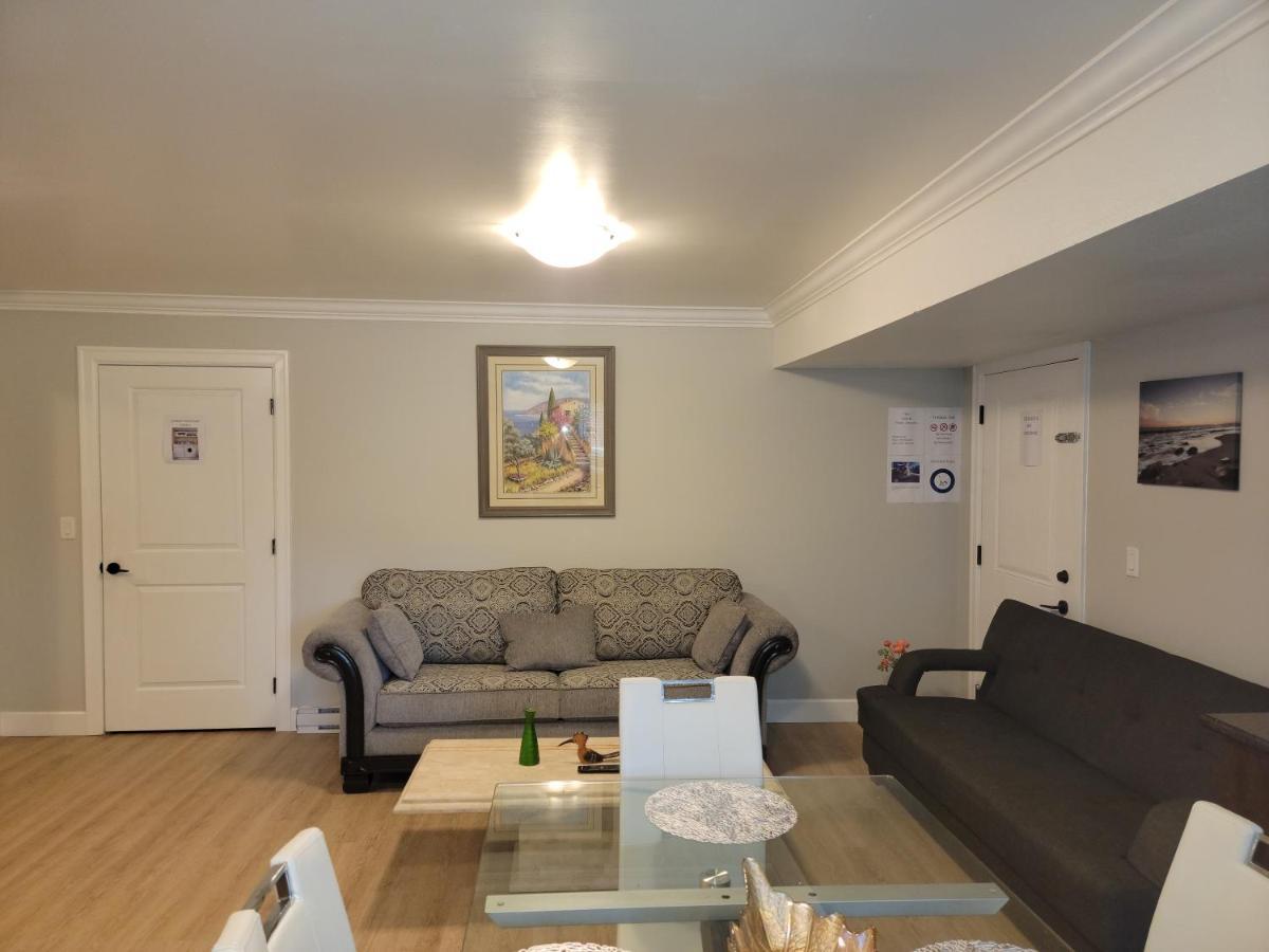 Oscar Inn & 2Bd Family Suite Or Private Room Абътсфорд Екстериор снимка